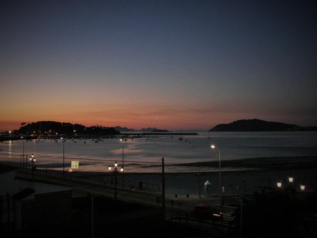 Hostal Santa Marta Playa Baiona Bagian luar foto