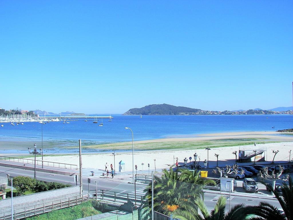 Hostal Santa Marta Playa Baiona Bagian luar foto